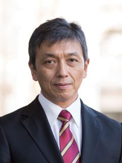 石井 英雄 氏